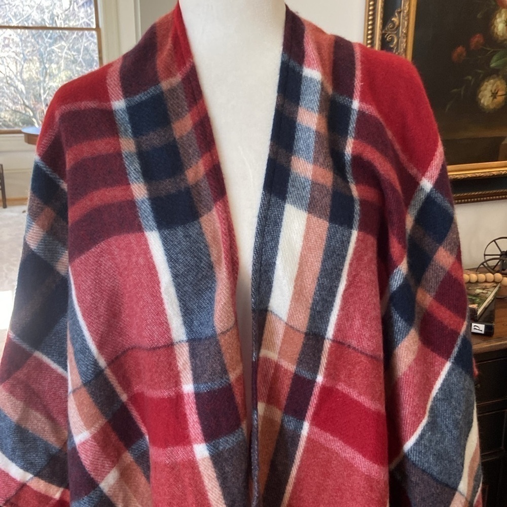 Woolrich Navy, Red, White Plaid Flannel Fringe Poncho Wrap - One Size - Picture 2 of 6
